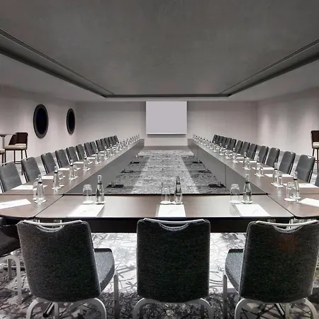 Le Meridien Etiler 5* İstanbul