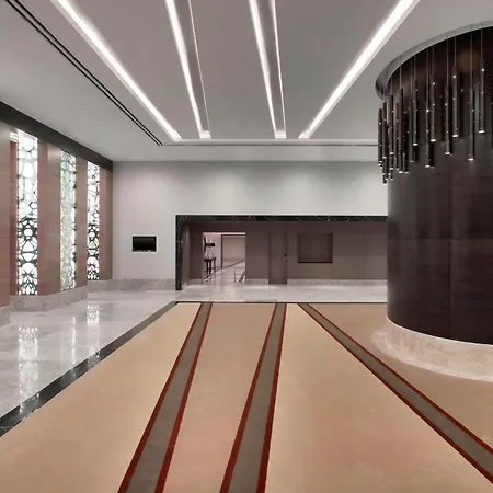 Le Meridien Etiler 5*