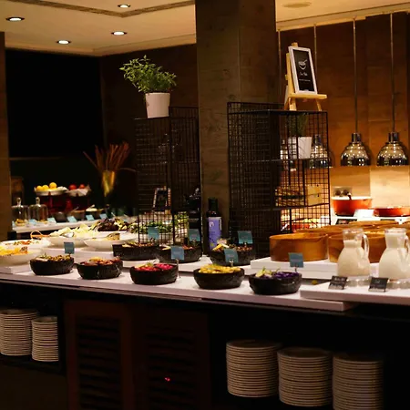 Le Meridien Etiler Hotel 5*