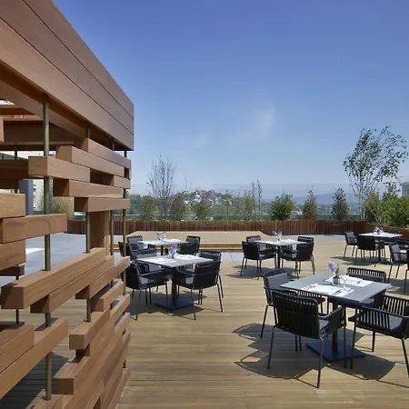 Le Meridien Etiler 5*