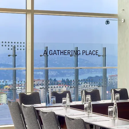 Le Meridien Etiler 5*