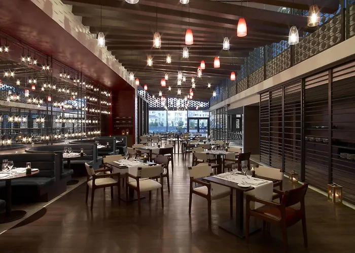 Le Meridien Etiler 5*