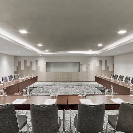 Le Meridien Etiler מלון 5*
